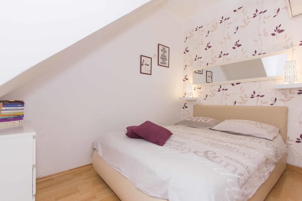 Red Valentino Apartment Split Dış mekan fotoğraf
